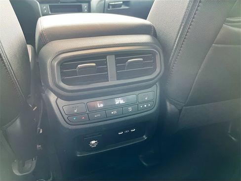 Used 2024 Honda Passport Black Edition image 26