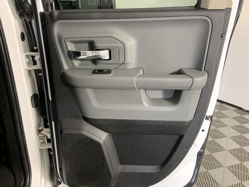 Used 2014 RAM 1500 Classic SLT w/ Luxury Group image 20