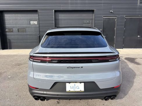 New 2026 Porsche Cayenne S image 9