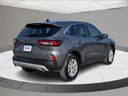 Used 2024 Ford Escape Active image 3