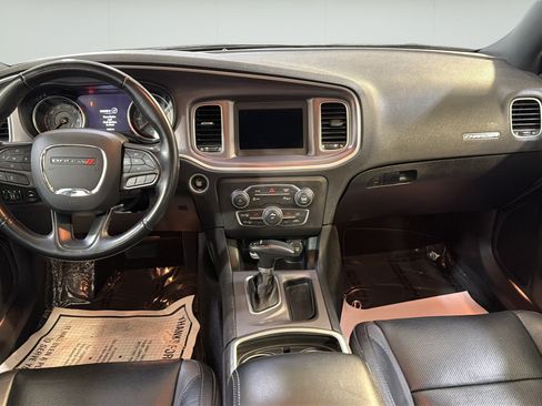 Used 2022 Dodge Charger SXT w/ Leather Interior Group RWD image 19