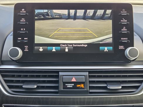 Used 2019 Honda Accord EX image 22