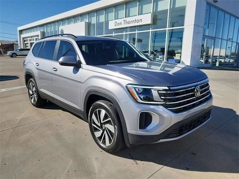 New 2026 Volkswagen Atlas SE FWD image 1