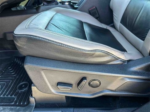 Used 2023 Ford Bronco Wildtrak image 15