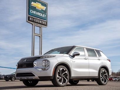 Used 2023 Mitsubishi Outlander 4WD Plug-In Hybrid