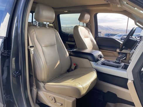 Used 2016 Ford F150 Lariat w/ Equipment Group 502A Luxury image 5