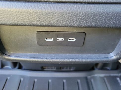 Certified 2025 Honda Passport EX-L image 19