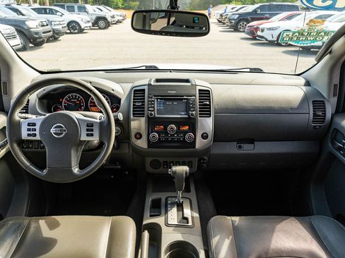 Used 2019 Nissan Frontier SL RWD image 22