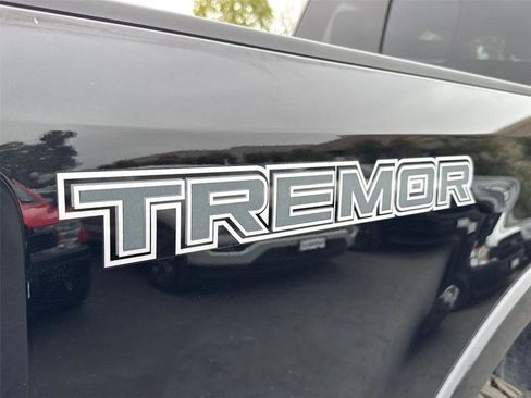 Certified 2022 Ford F350 Lariat w/ Tremor Off-Road Package AWD/4WD image 16
