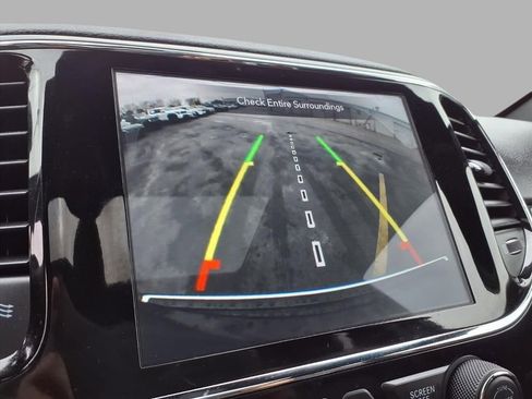 Used 2020 Jeep Grand Cherokee Limited image 6