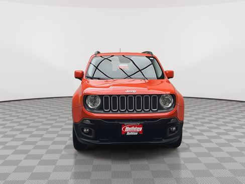 Used 2017 Jeep Renegade Latitude w/ Popular Equipment Group image 32