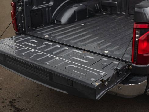 Used 2024 Ford F150 XLT AWD/4WD image 9
