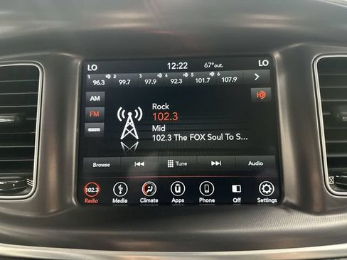 Used 2019 Dodge Charger SXT AWD/4WD image 13