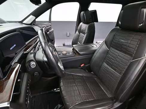 Used 2021 Cadillac Escalade ESV Premium Luxury Platinum image 29