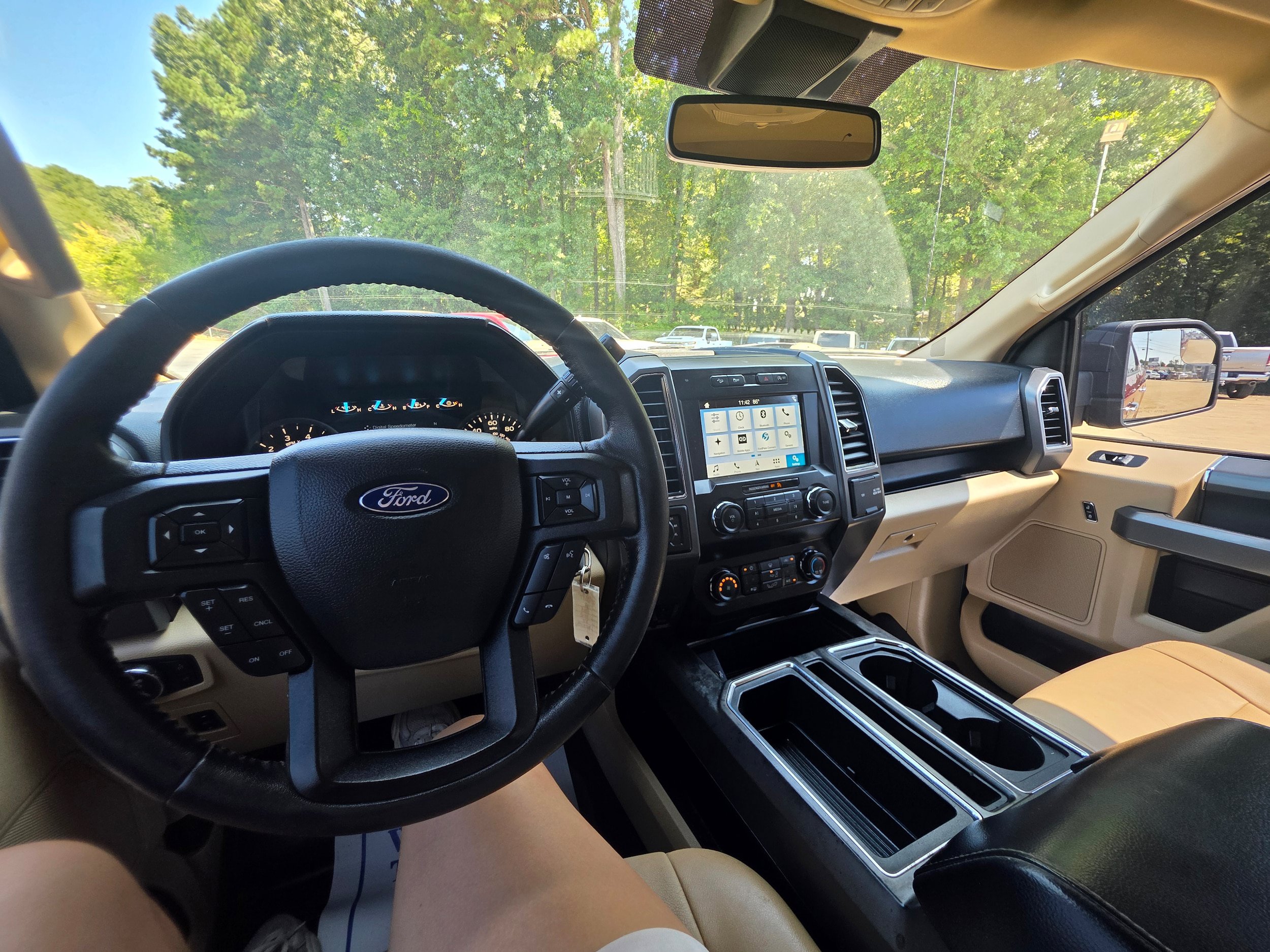 Used 2019 Ford F150 XLT w/ Equipment Group 302A Luxury AWD/4WD image 16