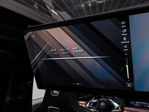 Used 2023 BMW i7 xDrive60 image 27