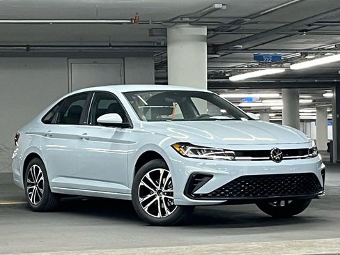 New 2026 Volkswagen Jetta Sport FWD image 2