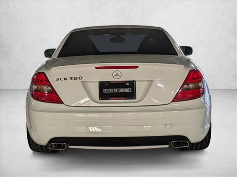 Used 2011 Mercedes-Benz SLK 300 image 6