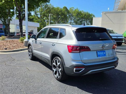 Used 2023 Volkswagen Taos SEL AWD/4WD image 3