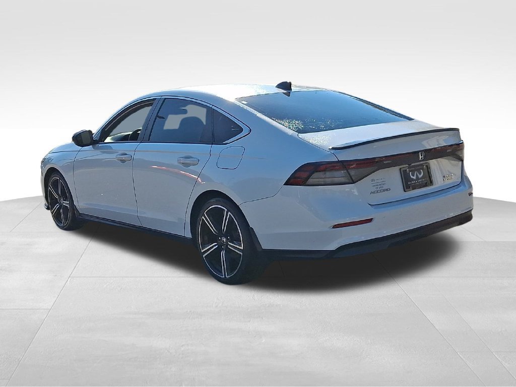 Used 2024 Honda Accord Sport image 4