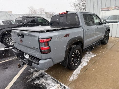 Used 2022 Nissan Frontier PRO-4X image 3