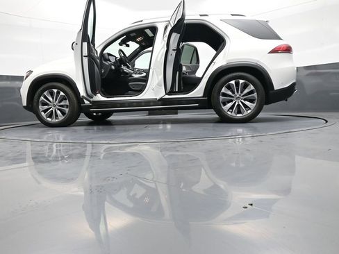 Used 2022 Mercedes-Benz GLE 350 4MATIC w/ Premium Package image 51