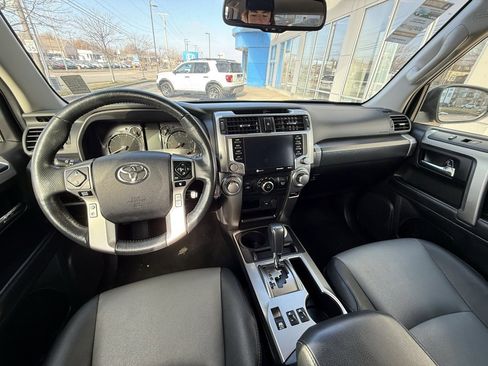 Used 2024 Toyota 4Runner SR5 Premium image 6