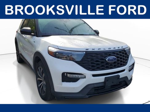 Used 2023 Ford Explorer ST-Line w/ Class IV Trailer Tow Package image 1