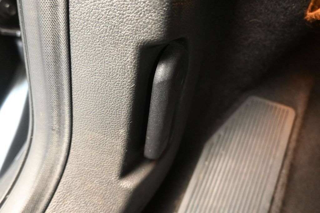 Used 2019 Ford Escape SEL AWD/4WD image 27