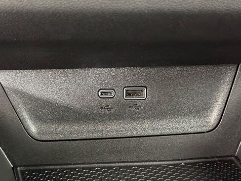 Certified 2026 Chevrolet Equinox RS FWD image 32