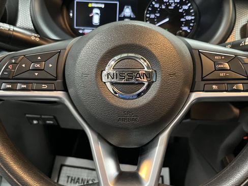 Used 2021 Nissan Kicks SV image 17
