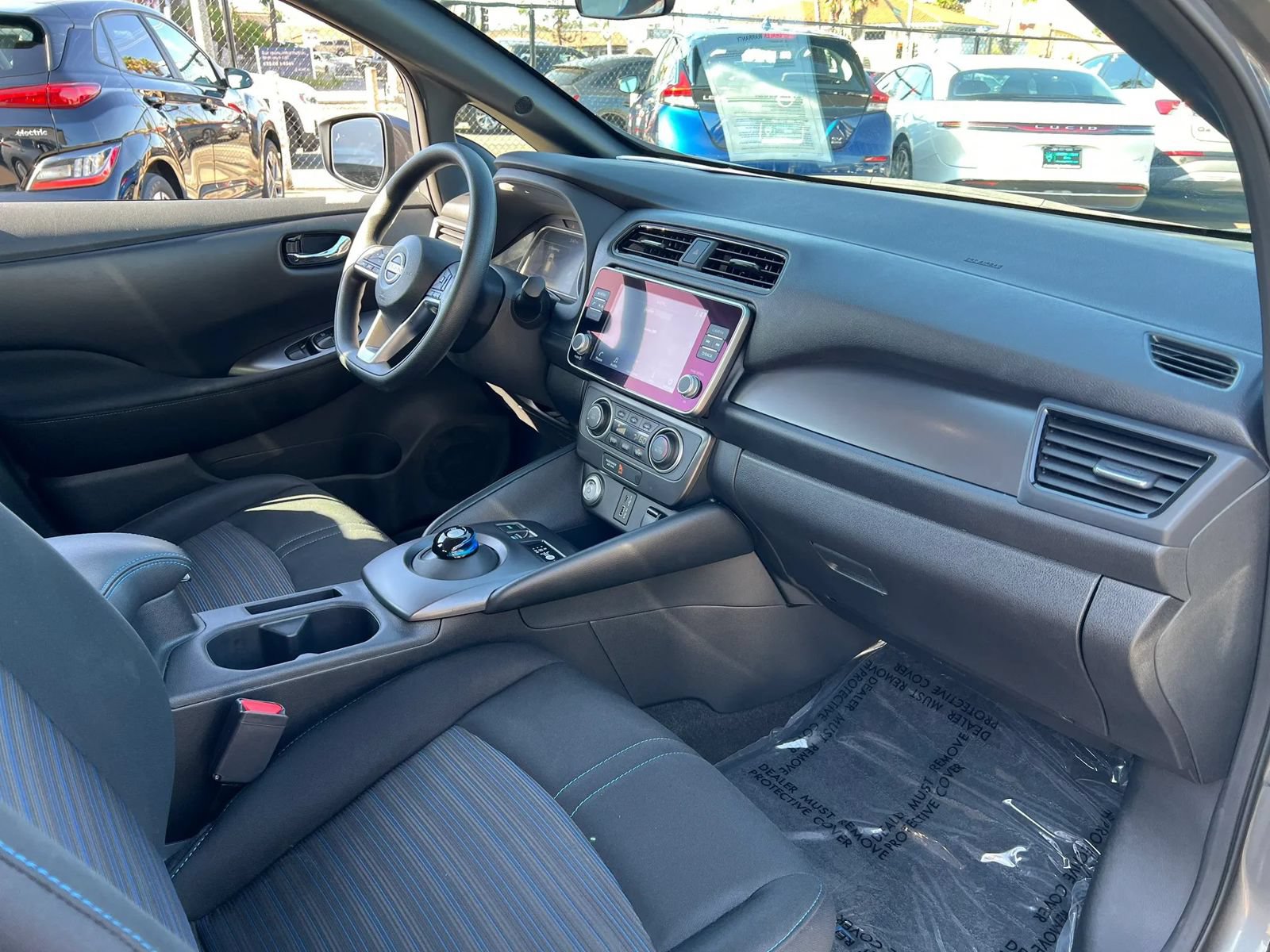 Used 2025 Nissan Leaf S FWD image 20