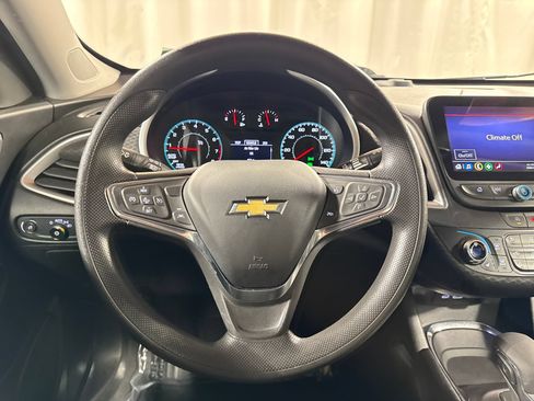 Used 2023 Chevrolet Malibu LT FWD image 20