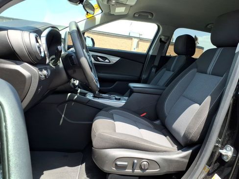 Used 2023 Chevrolet Blazer LT AWD/4WD image 16