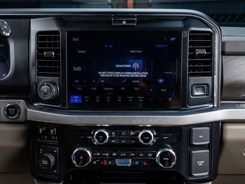 Used 2025 Ford F450 Platinum w/ Platinum Plus Package image 24