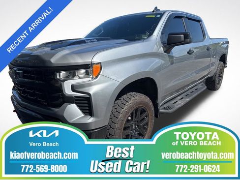 Used 2025 Chevrolet Silverado 1500 LT Trail Boss w/ Convenience Package II AWD/4WD image 1