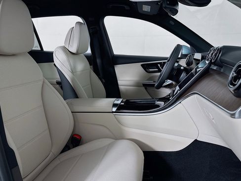 New 2026 Mercedes-Benz GLC 350e 4MATIC image 6