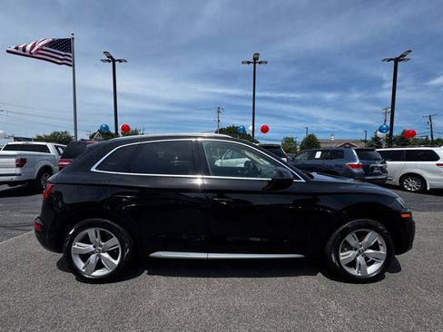 Used 2019 Audi Q5 2.0T Premium Plus w/ Premium Plus Package AWD/4WD image 4