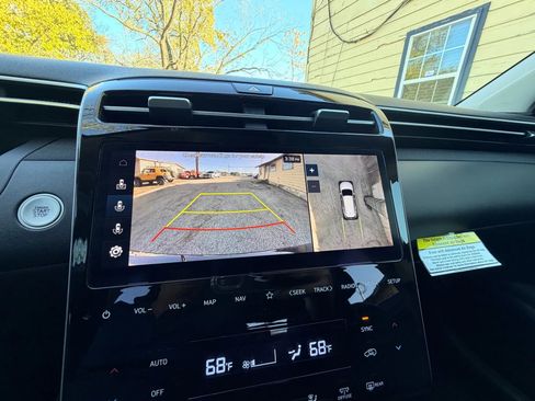 Used 2022 Hyundai Tucson Limited image 9