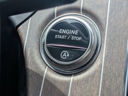 Used 2026 Mercedes-Benz E 450 4MATIC Sedan image 26