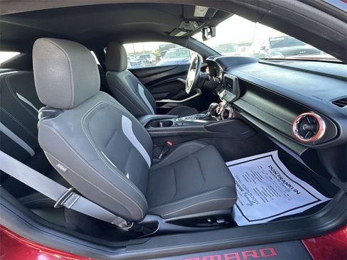 Used 2021 Chevrolet Camaro LT image 23