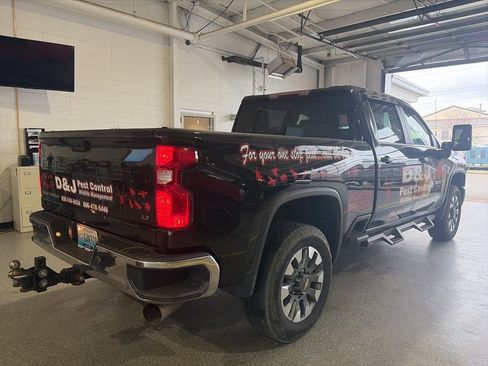 Used 2024 Chevrolet Silverado 2500 LT image 3