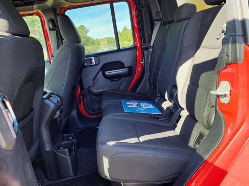 Used 2020 Jeep Gladiator Sport w/ Quick Order Package 24S image 19