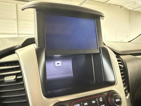 Used 2016 GMC Yukon SLT w/ HD Trailering Package image 39