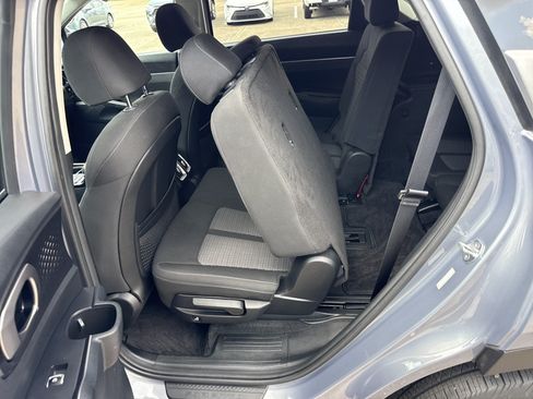 Used 2023 Kia Sorento LX FWD image 14