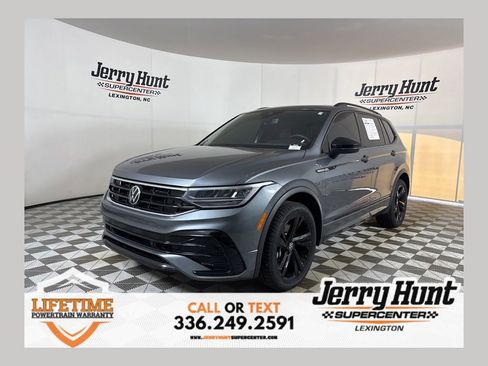Used 2023 Volkswagen Tiguan SE R-Line FWD image 1