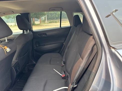 Used 2022 Toyota Corolla Cross LE FWD image 18