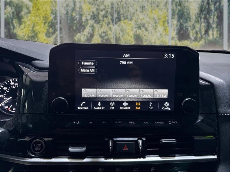 Used 2022 Nissan Pathfinder SL w/ Lighting Package (N92) AWD/4WD image 16
