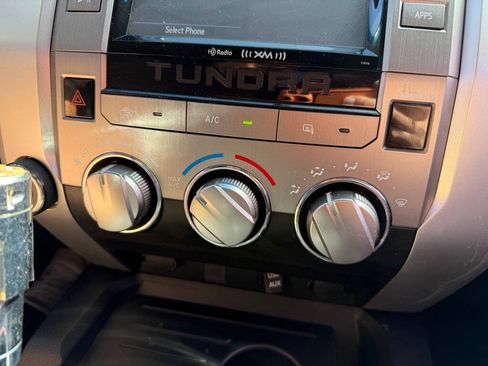 Used 2016 Toyota Tundra SR5 w/ SR5 Upgrade Package AWD/4WD image 28
