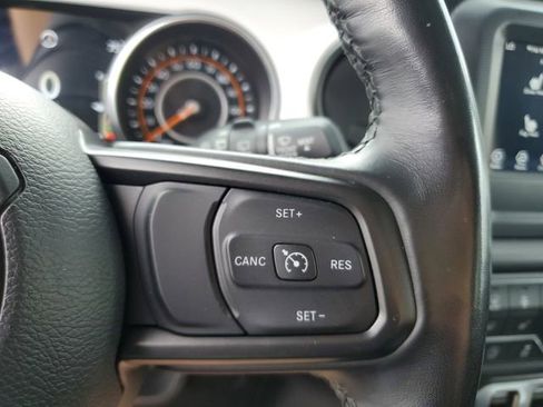 Used 2021 Jeep Wrangler Sport AWD/4WD image 17